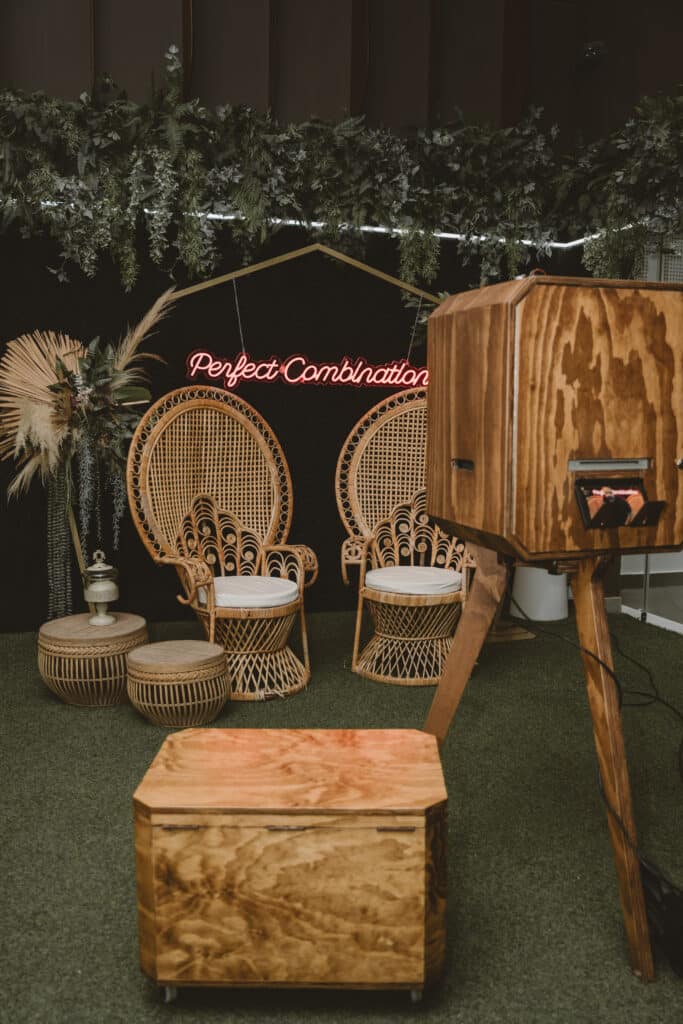 fotomatón de madera dj fiesta