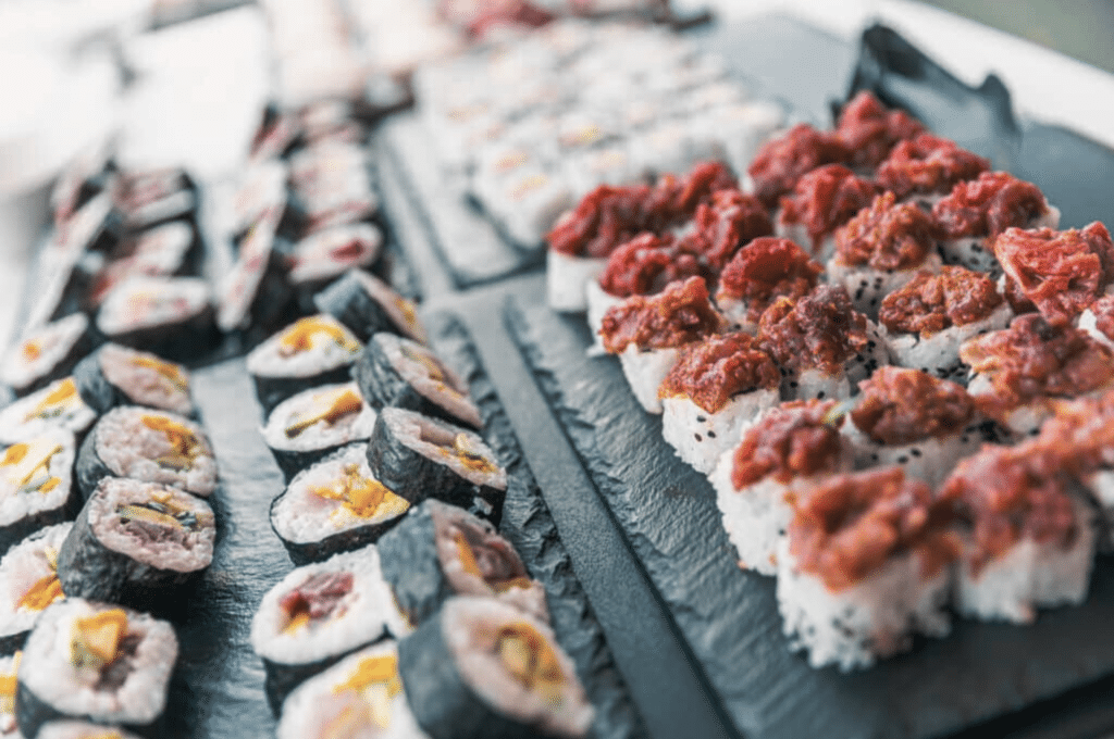 sushi atardecer salones